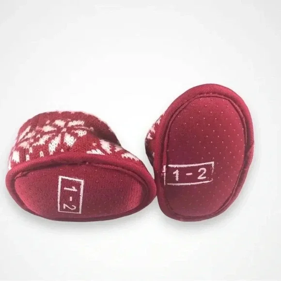 Red Knitted Baby Slippers - Picture 4 of 6